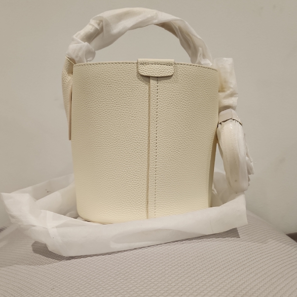 Cream Bucket Bag